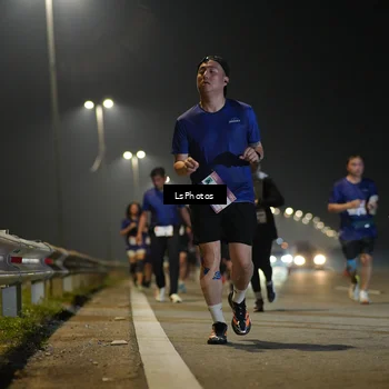 Runner Photo 7546378