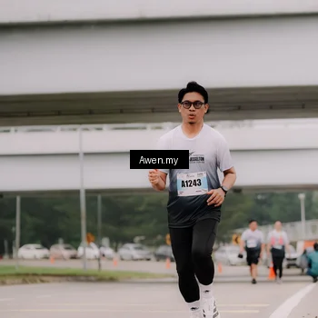 Runner Photo 7546440