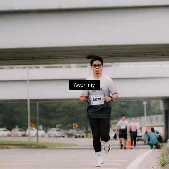 Runner Photo 7546459