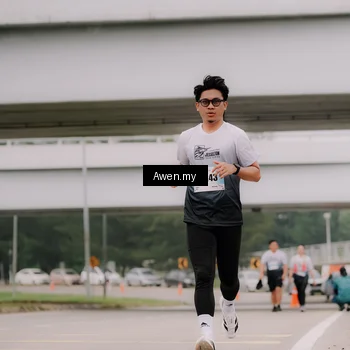 Runner Photo 7546463