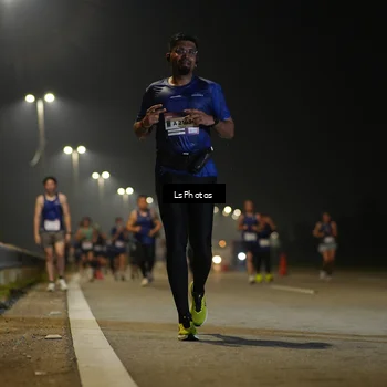 Runner Photo 7546473