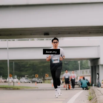 Runner Photo 7546476