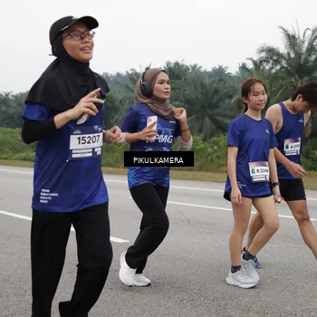 Runner Photo 7546532