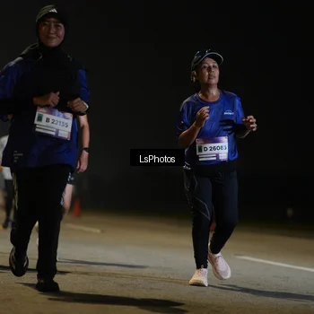 Runner Photo 7546680