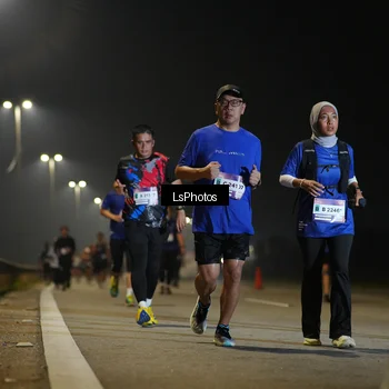 Runner Photo 7546768