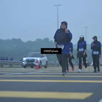 Runner Photo 7546799