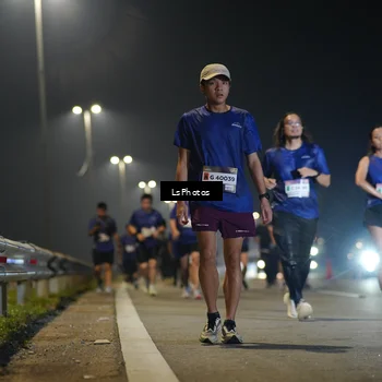 Runner Photo 7546829