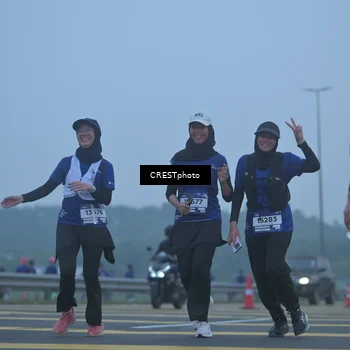Runner Photo 7546856