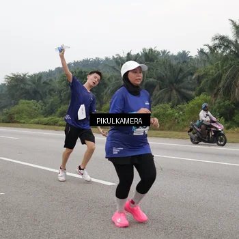 Runner Photo 7546886