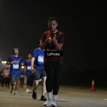 Runner Photo 7546977