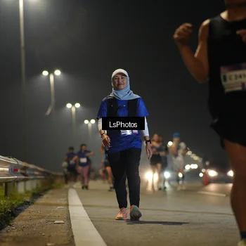 Runner Photo 7547036