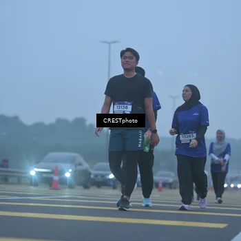 Runner Photo 7547037