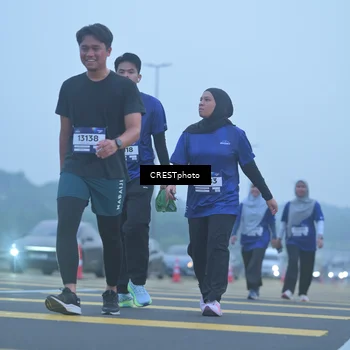Runner Photo 7547040
