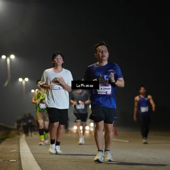 Runner Photo 7547070