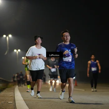 Runner Photo 7547081