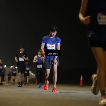 Runner Photo 7547297