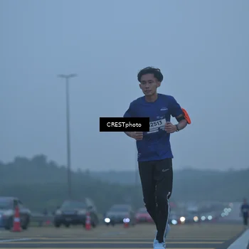 Runner Photo 7547425