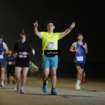 Runner Photo 7547451