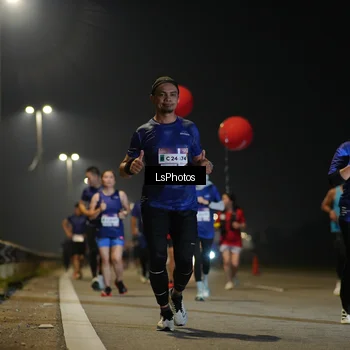 Runner Photo 7547645