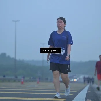 Runner Photo 7547664