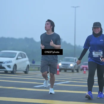 Runner Photo 7547838
