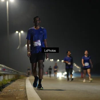 Runner Photo 7548004