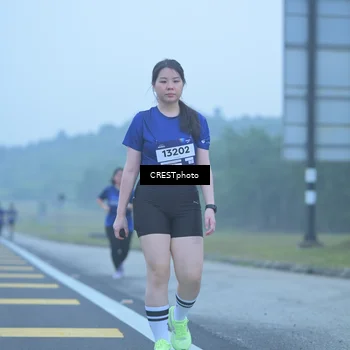 Runner Photo 7548020