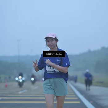 Runner Photo 7548071