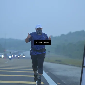 Runner Photo 7548095