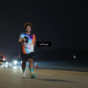 Runner Photo 7548099