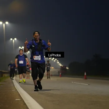 Runner Photo 7548134