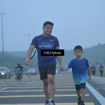 Runner Photo 7548171