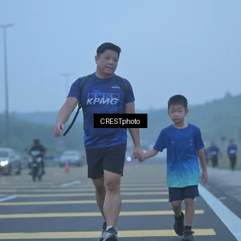 Runner Photo 7548172