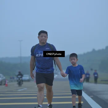 Runner Photo 7548187