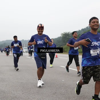 Runner Photo 7548193
