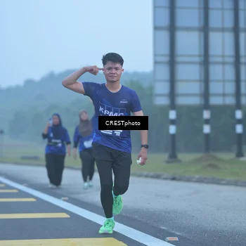 Runner Photo 7548240