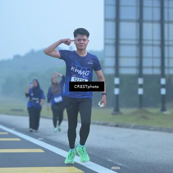 Runner Photo 7548243