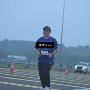 Runner Photo 7548365