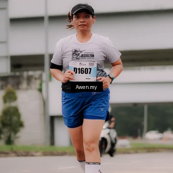 Runner Photo 7548704