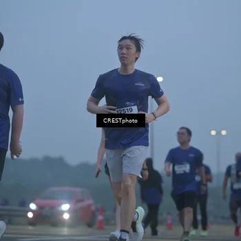 Runner Photo 7548887