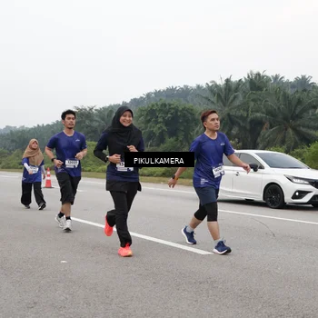 Runner Photo 7548918