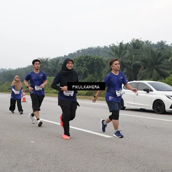 Runner Photo 7548961