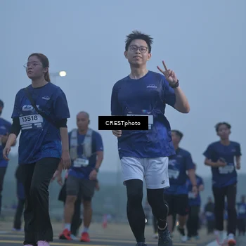 Runner Photo 7548963