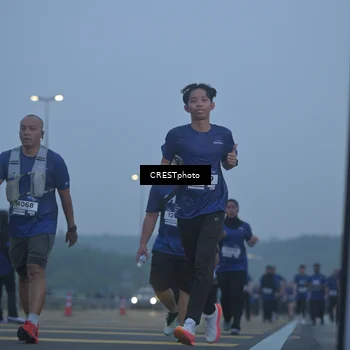 Runner Photo 7548971