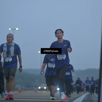 Runner Photo 7548987
