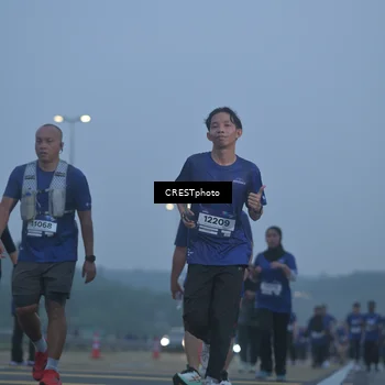 Runner Photo 7549003