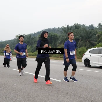 Runner Photo 7549005