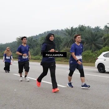 Runner Photo 7549035