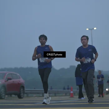 Runner Photo 7549037