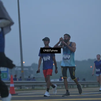 Runner Photo 7549110